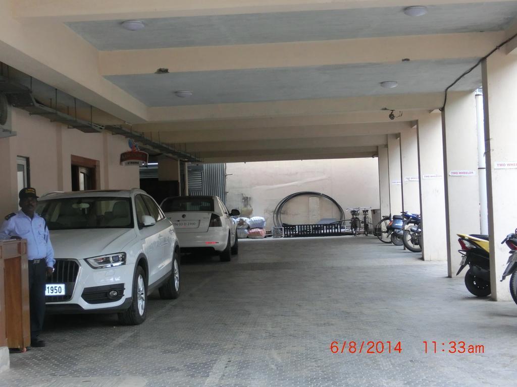 Hotel Thulashi Park Chennai Exterior foto
